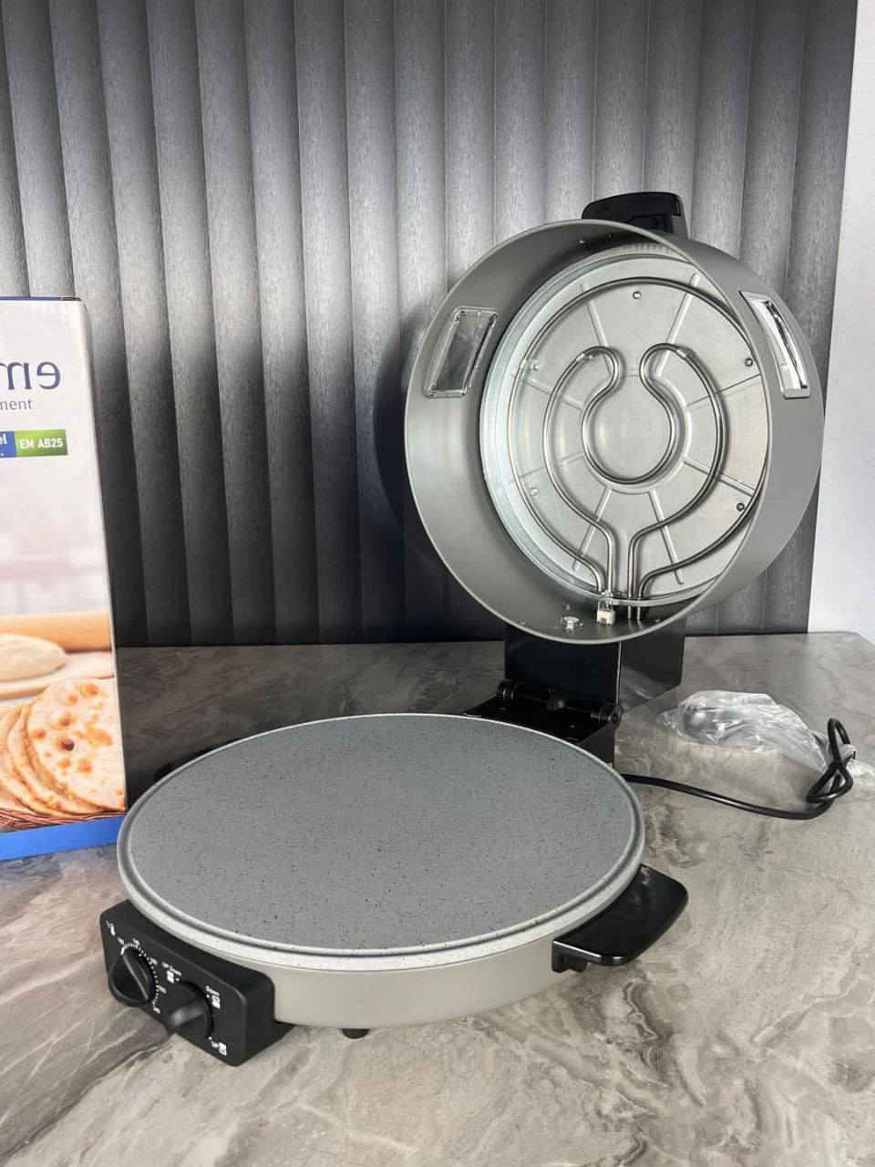 خبازة من ماركة امبليوم الألمانية❤️‍🔥💥
*هيتر حلزونزي كبير
*القدرة 2200 واط. القطر 40 سم 
*اضائة داخلية +هيتر منفصل
*قاعدة كرانيت مانعة الالتصاق
*ثرموستات للتحكم بدرجة الحرارة
*ضمــــان سنــــة وكالة امبليوم

للحجز مراسلة الصفحة  
السعر 100 ألف


**إذا كنت صاحب هذا الإعلان وتريد حذفه لأي سبب، رجاءا أرسل رسالة إلى الدعم الفني**