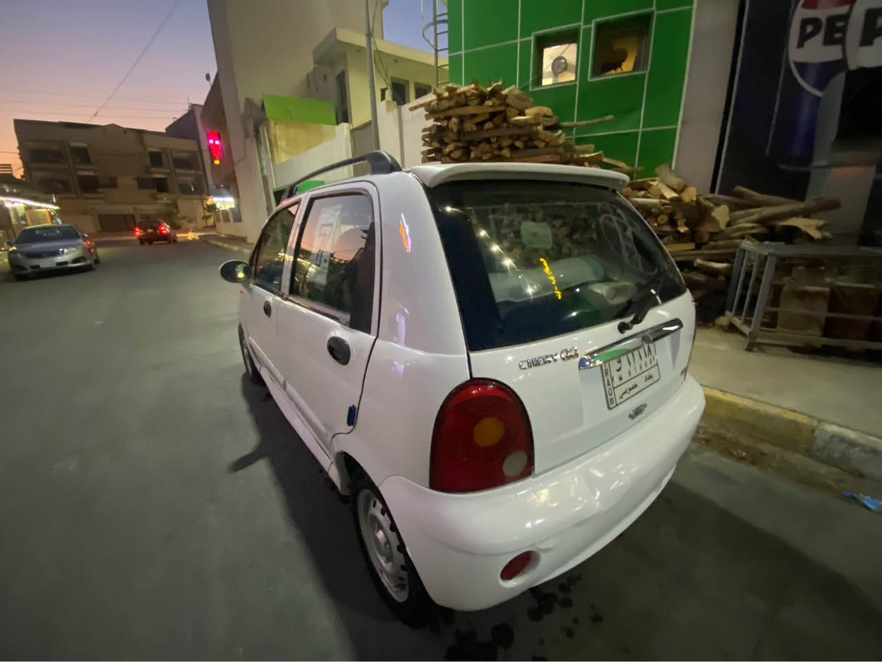 للبيع شيري QQ موديل 2009
مكينه 13 ( اقتصادي )  شرط بدون عيب وتبريد شغال 
سنويه منتهيه ( دفتر بانزين بيها )
رقم بغداد ( مشروع وطني )
جامرلغ السايق الامامي ( بارد + صبغ )  ورقة الفخص مدرج مع الصور 
مكان السيارة كركوك 
السعو المطلوب ( 30 ورقة ) وبيها مجال 
لتفاصيل اكثر *********** كركوك, العراق

