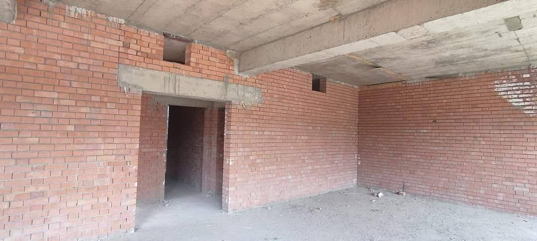 🔵هەیکەلی خشت لەشاری وەبەرهێنان بۆ فرۆشتن
📐ڕوبەر:  192مەتر..12x16
🔹شوێن: قوله‌ره‌یسی -تەنیشت زانکۆی سلێمانی

كۆڵان: 15مه‌تر

🔸ناو: شاری وەبەرهێنان (وەبەرهێنان سیتی)

💰شێوازی فرۆشتن: نەقد

🔹بۆ زانیاری: ***********

🔸 ئەم هەیکەلە پێکهاتووە لە(میوان- مەتبەخ - هۆڵ..2 نوستن..مشتەمەلات- گەراج..باخچە...2 کراوە).

🔹 فوول خەدەماتە

📨ناونیشان: سلێمانی- قولەرەیسی...پشت شاری بابان و زانکۆی کۆمار بەرەو میران سیتی... تەنیشت کەمپی نوێی زانکۆی سلێمانی و زانکۆی تیشکی نێودەوڵەتی...بەرامبەر هەواری زانکۆ.

🗒بۆ زانیاری زیاتر کۆمێنت بکەن یاخود پەیوەندی بکەن:
مۆبایل:  ***********
ڤایبەر:   009647719496734
واتسئاپ:  009647719496734

بەڕێزان..
لەکاتژمێر..9ی بەیانی تا 10 شەو
 وەڵامی پەیوەندییەکان دەدەینەوە..

///////////////////

#زەوی #عقارات #خانوو #کرێ #فۆڕم #تجاری  #بەڕێز سیتی  #میران سیتی #فرۆشتنی خێرا #فرۆشتن #پڕۆژە #بازرگانی   # وەبەرهێنان #زانکۆ #وەبەرهێنان #وەبەرهێنانی_خانووبەرە #پڕۆژە #باڵەخانە‎. See less
