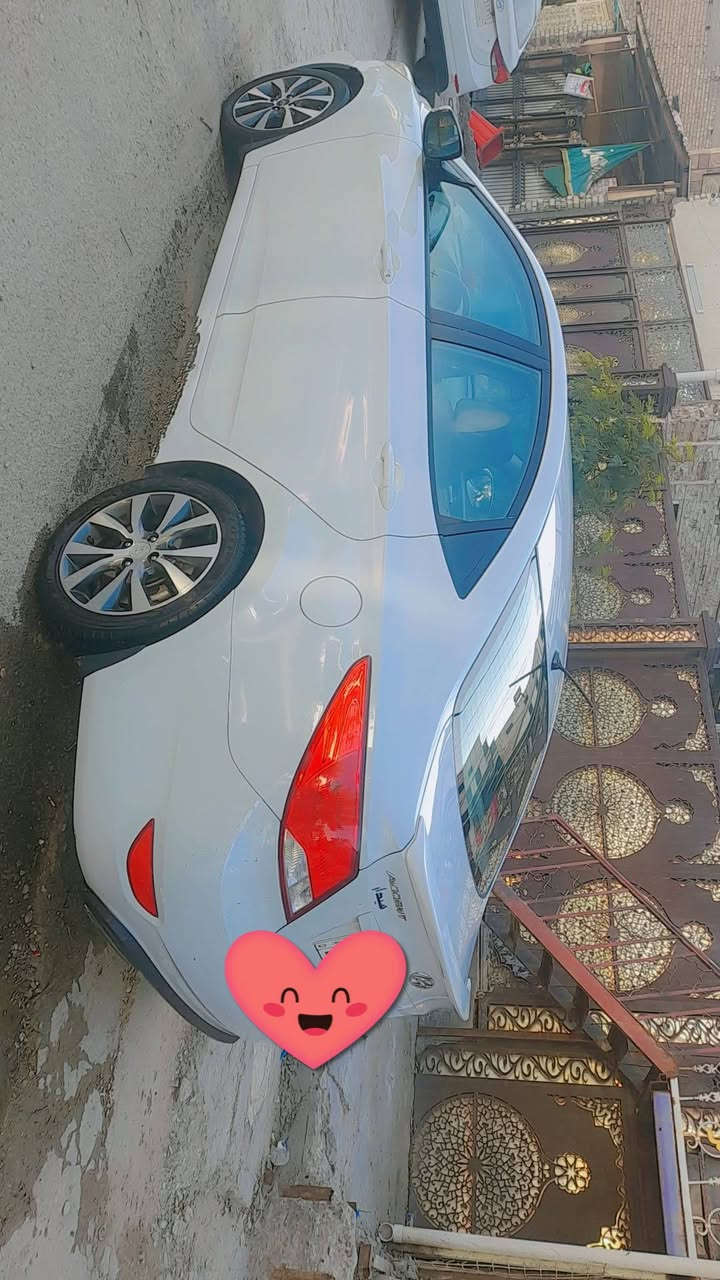 اكسنت  خليجي 2018 
محرك 1600 دوش دبل قطرتين 
بعده زيرو ماشيه 80 
كير محرك مكفول بلو 
تبريد تدفئه مكفول
5 ويل كب شاشه كامره فتحه 
سياره باسمي تحويل ثاني يوم 
رقم انكليزي بغداد مكاني بغداد
هزه جديده 
بيه بارد قليل بالبابين العكس السايق 
وجاملغ السايق والبنيد صبغ 
سعر 110 وبيهه مجال
 
***********
