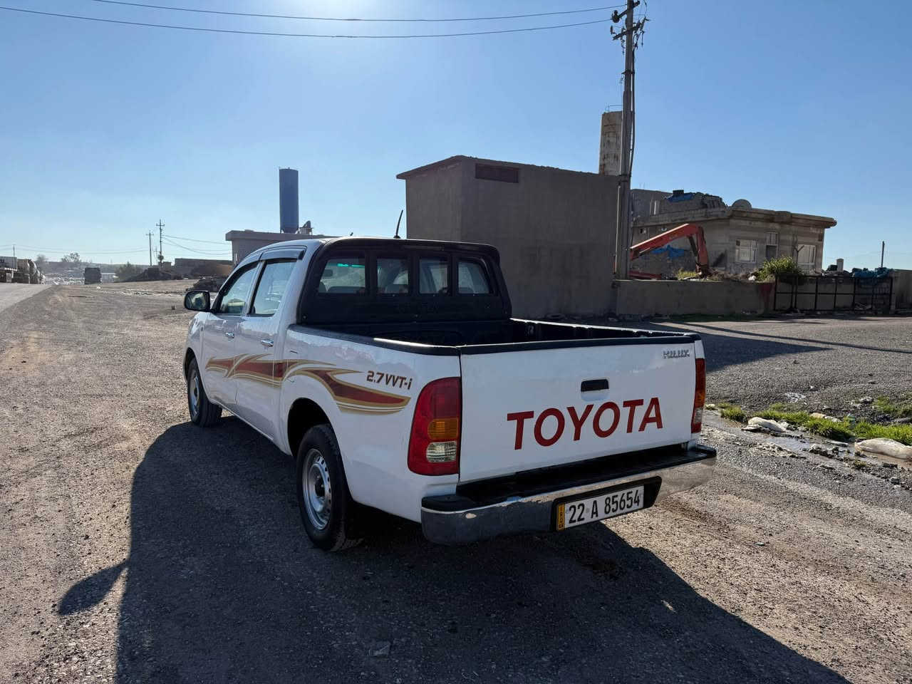 تويتا مةرزية 2010 سيارةكة عيزام نيية بةس بة عيزام سبوخ دةفرؤشم سقفو شان و ناودينگة هيجي نيية بةس جةمبكي بيشي هةية بي شانسي بةشةرت گيرومةكينة و تةقةو رةقةي هةمووي بةشةرت سةنةوي تازة بةسةرجووة 
سعري 130مةجال
*********** أربيل, العراق
