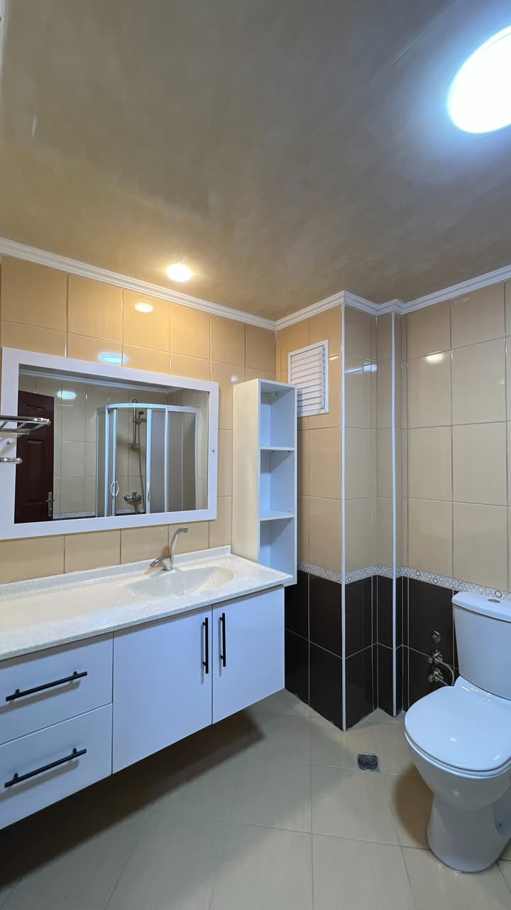 شقة مرممة للبيع في مجمع افروستي

عمارة A

طابق اخير

واجهة شمال.شرق

مساحة 140م

للمزيد من المعلومات:

0750 200 8118

0770 448 8118
