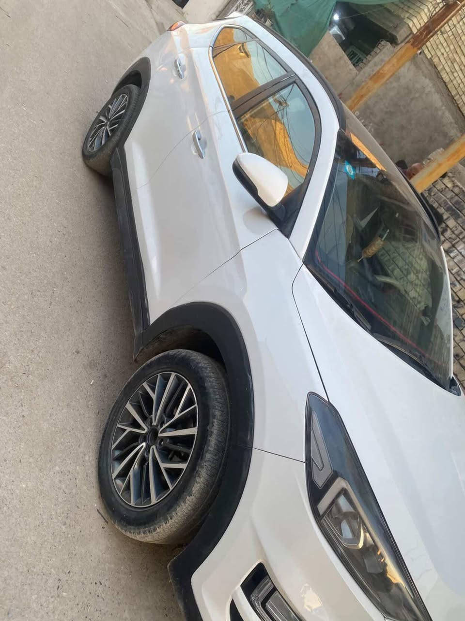 السلام عليكم 
توسان موديل 2020
رقم نكليزي سياره باسمي تحويل ثاني يوم 
السياره مكلوبه ومعمره ومصبوغه عام 
كير ومكينه مكفول كفاله عامه سياره فول مواصفات تخم تأير ووسط تبريد شغال صدر أمامي وخلفي جيد جدا  السياره خير من الله 
السعر 150وبيها مجال
***********
