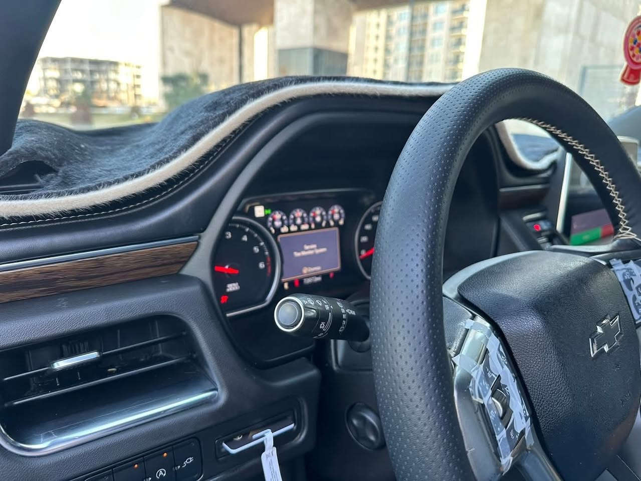 السلام عليكم ورحمة الله وبركاته 376$ اخوان للبيع فقط
تاهو موديل 21 lt ف موصفات 
حادث جاملغ وباب من امريكا  (٦ قطع صبغ شخوط
كشنات منفصل
شاشه ترحيب مع اضائه
علما صدر جديد مع تخم تاير ياباني 
بصمه عدد٥
منبه اصطدام
هيتر كشنات
٣ وضعيات قياده
٣ قطع تبريد منفصل
حساس امام خلفي  
اشاير بلمري 
مري شفط
رادار جانبي 
رادار امامي
ويل 22 برايمر
جنطه شفط كهربائي 
محرك5300
ماشيه ٧٠ مايل
رقم اربيل  
العنوان بغداد جهاد
***********
