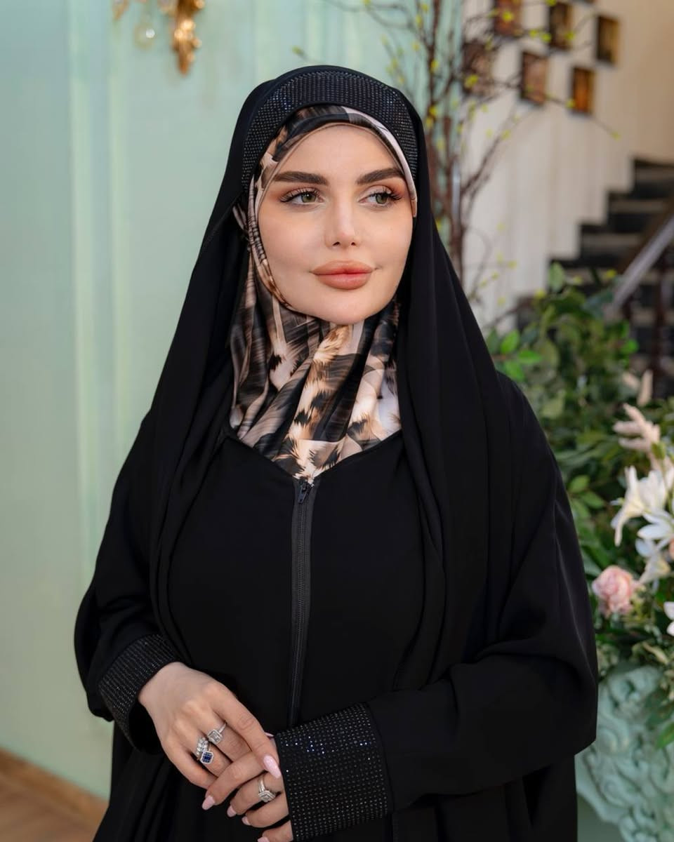 تالقي  باجمل وارقى عبايات الرأس 👑 
لاول مرة في العراق ❤️✨
جميع القياسات متوفرة ✨
ملاحظة مهمة / اي قطعة تطلبيها اذا وصلت مو نفسها الي بالصورة من حقك ترفضيها👍

يوجد خدمة توصيل لجميع
 مناطق بغداد والمحافظات🇮🇶

الدفع بعد القياس والتجربة وليس قبل 💐
للحجز والاستفسار مراسلة الصفحة 📩
او الاتصال على الهاتف 
***********واتساب📞
