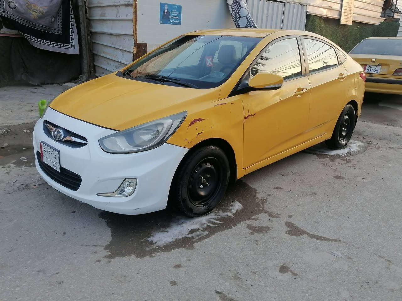 السلام عليكم اكسنت لبيع موديل ١٤ مكينة
1400 سياره حلوه ونضيفه بيهة حادث جاملغ امامي جهت سايق معمر   نفسه ال
سعر ٧٥ وبيهة مجال  راعيهة يريد مداور موجود سياره مصفره هيئة وغرامات مكان سياره ديوانيه  ***********
