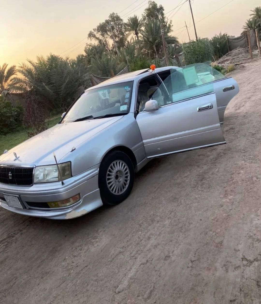 سلام عليكم راس ثور فلات موديل 96 كرستال سياره فتحه بلاديه دواخل الفين رقم انبار بسمي مشروع وين ميعجبك تحول سياره كفاله ماعد حوض مبدل فقط
مكان السبير والباقي كفاله عامه
78 وبيه مجال *********** تصال وخادم 
1.تخم تاير جديد قبل 7تيام شاده
2.كير ومكينه حاويه 3000 فيشتين
3. سستم سماعت ملكه وشاشه تاب
