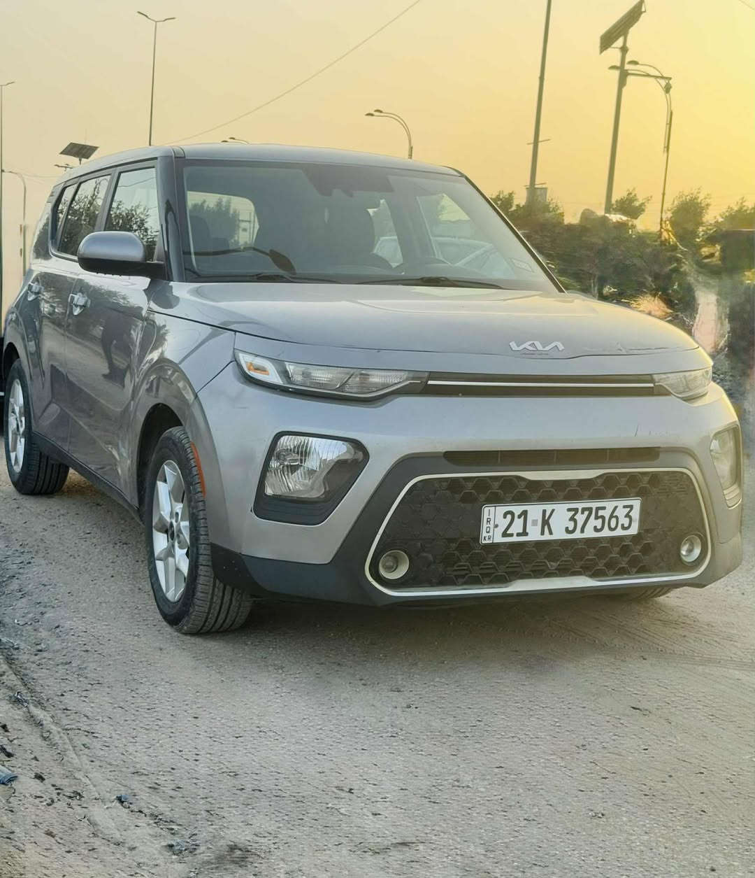 السلام عليكم من رخصة الآمن سول للبيع موديل ٢٠٢٢ رقم سليمانيا حادثها دعامية وحافة البنيد وحافة الجاملغ واضح بالصور راجع بارد ايرباك دركه ودشبول مكفولة من الصبغ والتبديل كير ومحرك مكفولات 
تحكم ستيرن 
شاشه كبيره
ابل كاربلي 
أنظمة قيادة
تحديد مسار 
توقف ذاتي
رادار جانبي نقطه عمياء
كامره دواره
ماشية ٦٦ ميل 
السعر ١٤٠ بيها مجال قليل جدا 
للتواصل ***********
