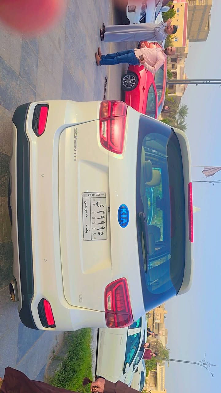 ياالله
السلام عليكم ورحمة الله وبركاته 

سورنتو خليجي ١٩ كامل مواصفات عدا البانوراما مكفول من الصبغ والتبديل  عدا بارد بسيط موضح بالصور 

السعر ٢٣٥ 🔐
الاستفسار اتصل او واتس***********
