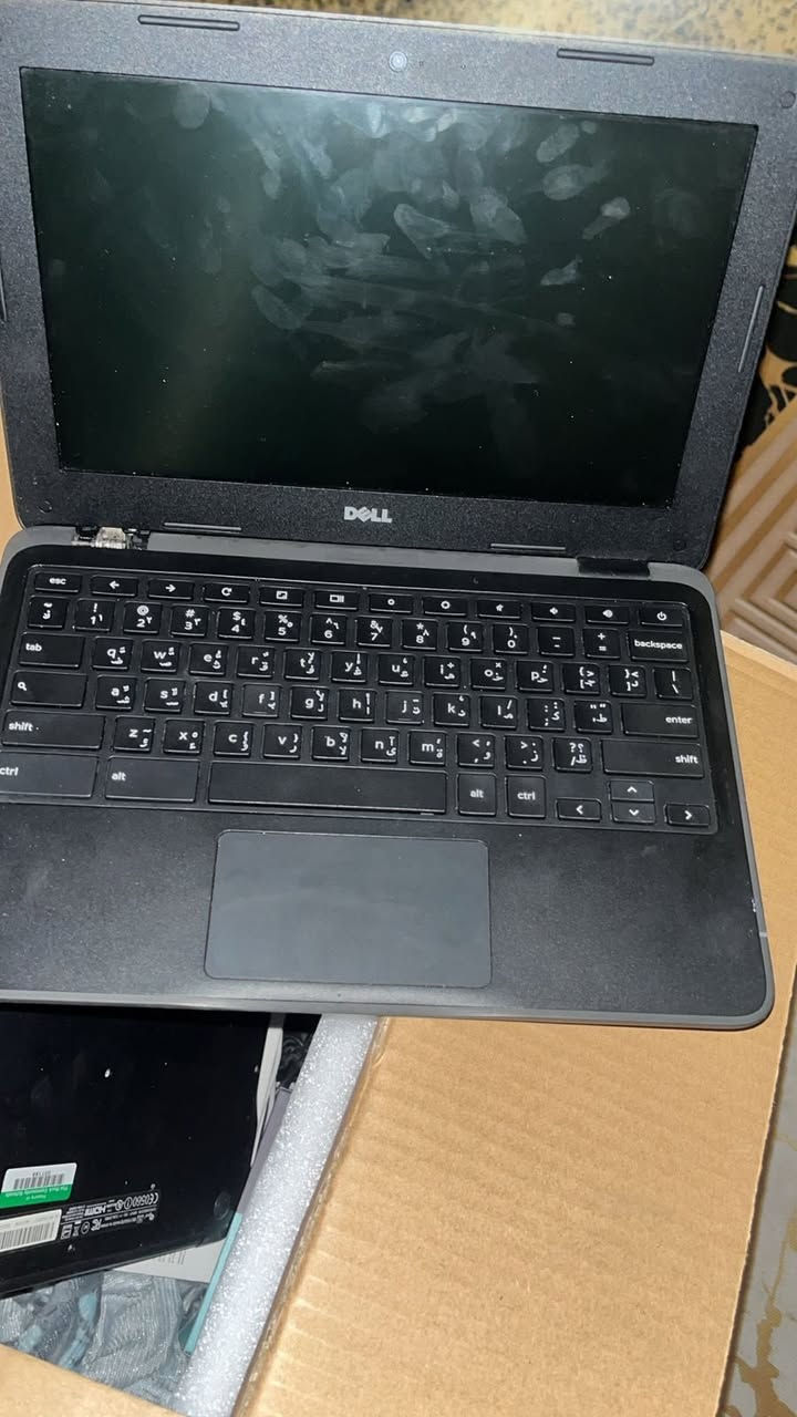 لابتوبات 2  نضام اندرويد شغالات كاملات
وكيس شغال كامل يشغل ببجي. شغال بس فرمته. 

قيم ب اليرضي الله وب العافيه. 
مكاني بغداد   يوجد توصيل ***********
