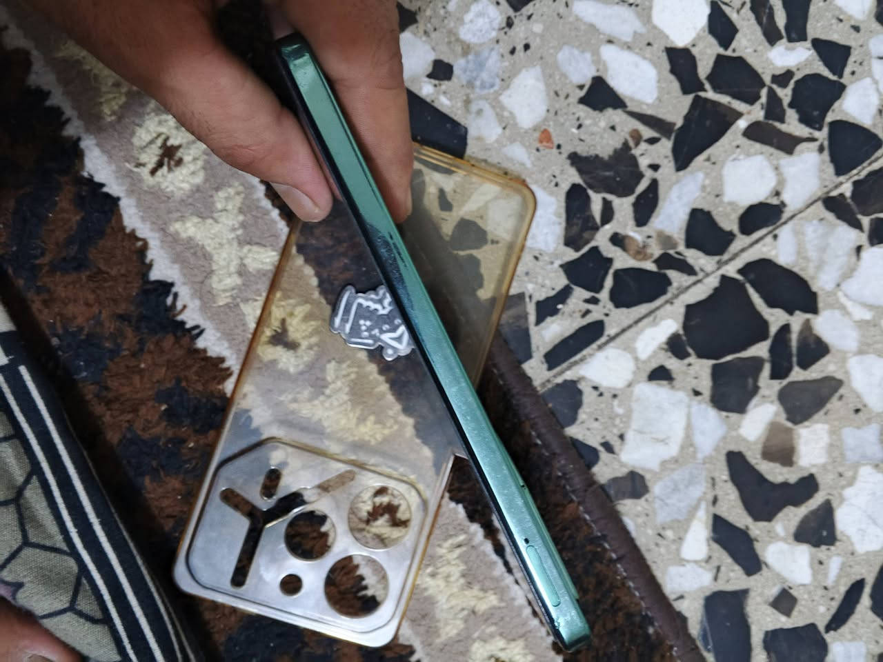 تكنو بوفا6 برو جهاز نظيف ماداخل تصليح بلادي العنوان بغداد السعر 250 وبي مجال بسيط واتساب  *********** متواجد خاص
