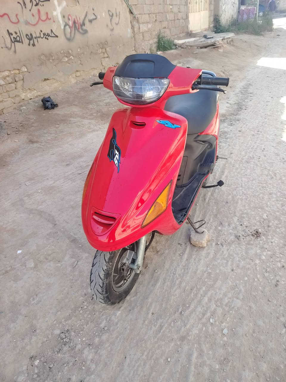 دراجه فراشه فحل كرستال محرك ماكس جديده   كل نقص مابيه سعر خاص500 بيه مجال  رقمي ***********
