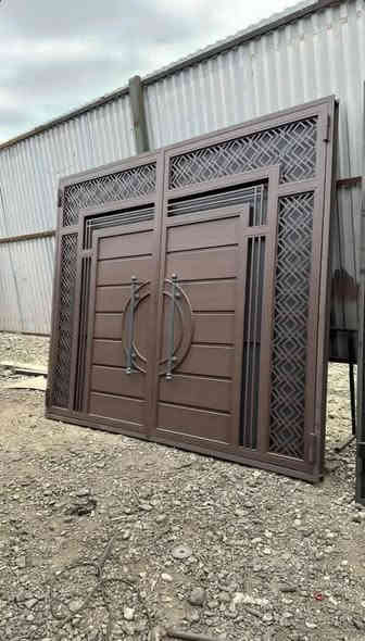 حدادة متنقله 
لعمل البيبان والشبابيك وعمل السقائف السندويج وسقائف الجينكو وصيانة البيبان القديمه وصبغ جميع انواع الحديد 
حدادة متنقله اجيك لباب البيت 
اتصال 
***********
ابوعباس الحداد السماوا
