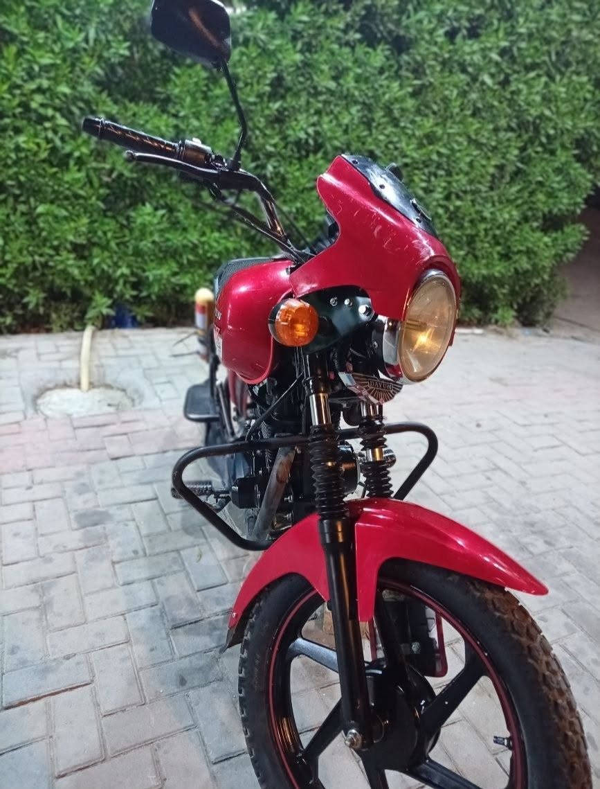 دايوان 200c موديل 2023 رقم بغداد باسمي تحويل ثاني يوم دراجه مابيه اي نقص سعره مليون و900بيه مجال بسيط حك الجيه مكاني بغداد العامريه للستفسار اتصل *********** لحد يراسل ممتواجد عل فيس بغداد, العراق
