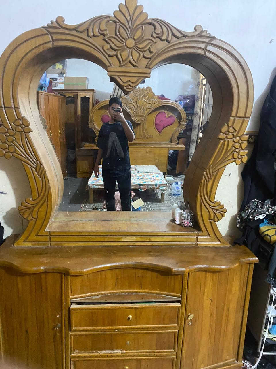 غرفه نوم صاج خشب سعر 800الف بيه مجال رقم الهاتف ***********
