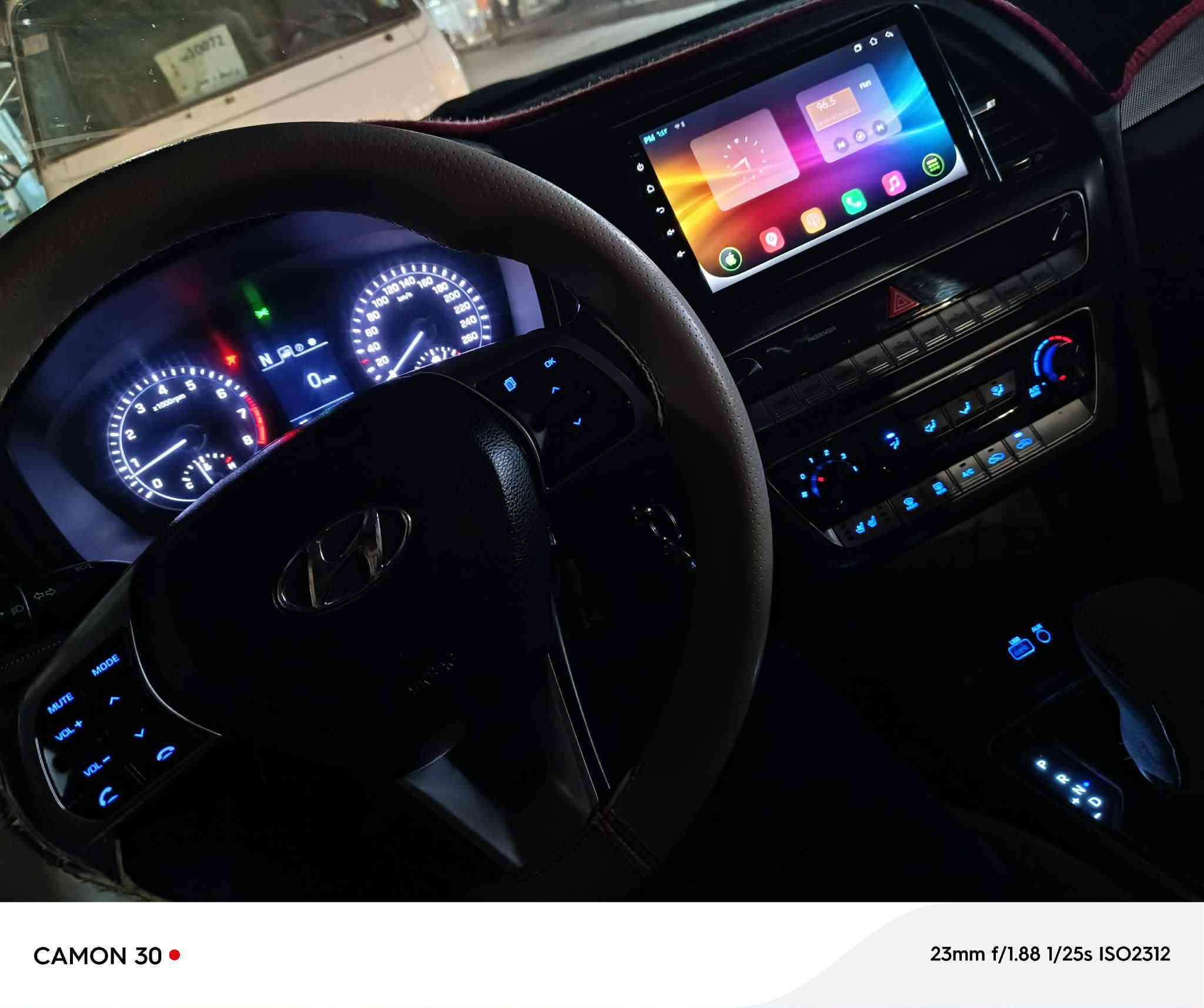 السلام عليكم
سوناتا موديل 2020 
وارد كوري بانزين 
مكينة 2000 دوش 
مواصفاتها معروفة 
نص مواصفات
السيارة بيها بارد وصبغ بسيط 
السعر 140وبيها مجال 
للاستفسار 
***********
