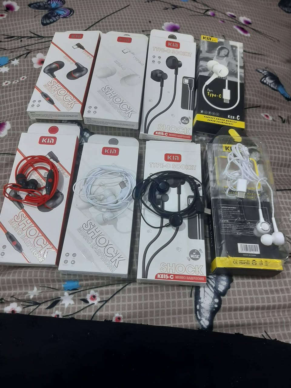 المجمعات.  محلات الموبايلات.  الاسواق.  السعر عشر درازن.  90الف يعني درزن 9اقل طلب 10درزن. توصيل مجاني مشكل اربع موديلات.  تعال واتساب ودز العنوان والرقم نحجزالك


**إذا كنت صاحب هذا الإعلان وتريد حذفه لأي سبب، رجاءا أرسل رسالة إلى الدعم الفني**