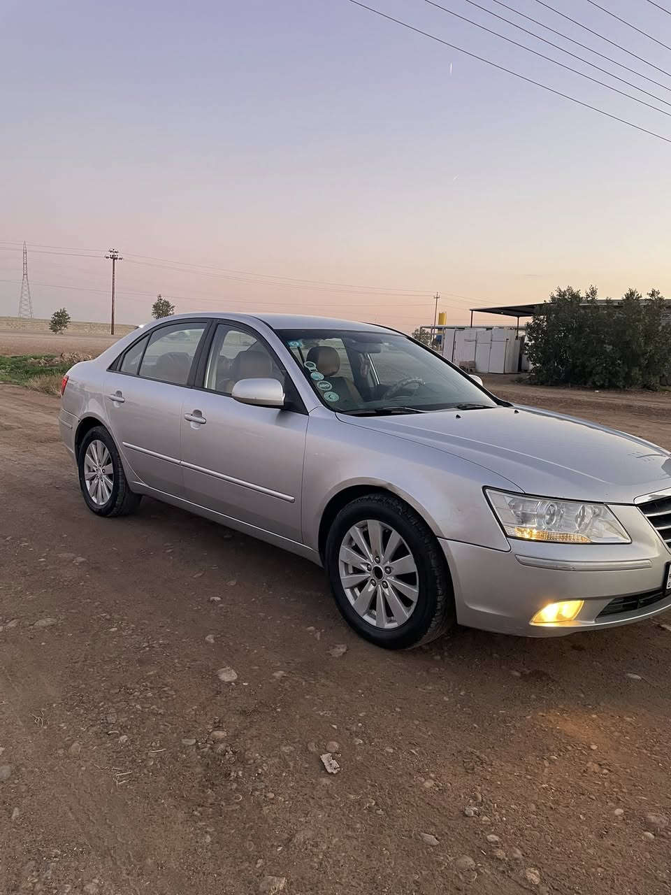 سلام عليكم للبيع سوناتا وارد امريكي بدون ضرر السونار مرفوق ويه الصور رقم ديالى انكليزي محرك ٢٤٠٠ تخم تاير موديل السياره ٢٠٠٩ للاستفسار ***********
