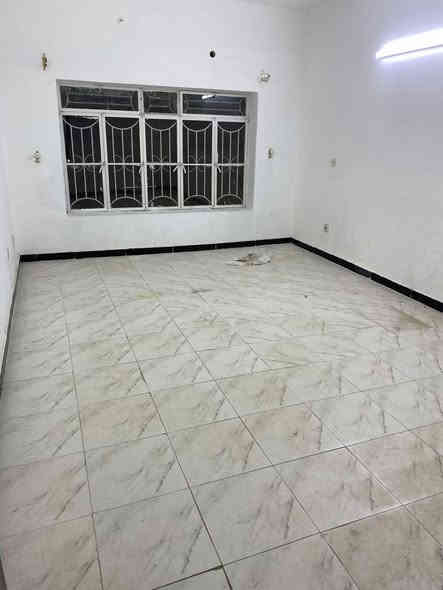 🔥 بيت 120م للايجار  ( للعوائل فقط ) 🔥

📍 المنصور / حي العربي / خلف الخاصكي 

🔹يحتوي على [ صالة - مطبخ مجهز بكاونتر - 3 غرف نوم واحدة ارضية - صحيات ثنين - مَنور خلف البيت ]

🔸سعر الايجار مليون ونص وبيه مجال مقدم 3 اشهر  

للأستفسار واتساب او الاتصال  ***********
