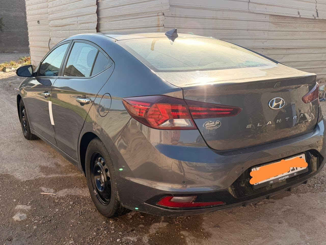 السلام عليكم. النترا 2019 كندي
للبيع...
رقم بغداد.  بأسمي 
المواصفات..
فووول مواصفات
محرك 20 دوش. 👏 
كير at. 👏  
تبريد ثلج. 🥶  
فتحه.✅ 
بصمه.✅ 
بصمة أبواب.✅ 
توقف ذاتي.✅ 
نقطه عمياء.✅ 
اشاير مري.✅ 
ثلاثة انضمة قيادة.✅
رادار. ✅
تحكمات ستيرن.. 
ماشية  130 قابل للزيادة...
دوشمة أرضية ✅ جديدة
دوشمة كشنات. ✅ جديدة
كفاله/ كير /محرك/ لغد/ شاصي. 
استفسار.
واتساب / ***********  أو اتصال
خاص مفتوح ...
للعلم هاي صورها قبل لا ادوشمها واسويلها ادامه
