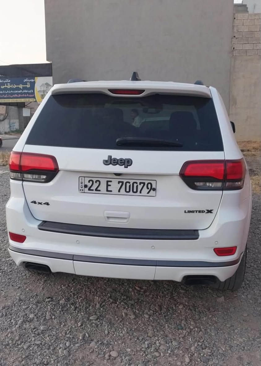 Jeep s
فوول فوول بيدون صبوغ
موديل 2020
مواصفات امريكي
صعر $310بيها مجال 
*********** whatsap
