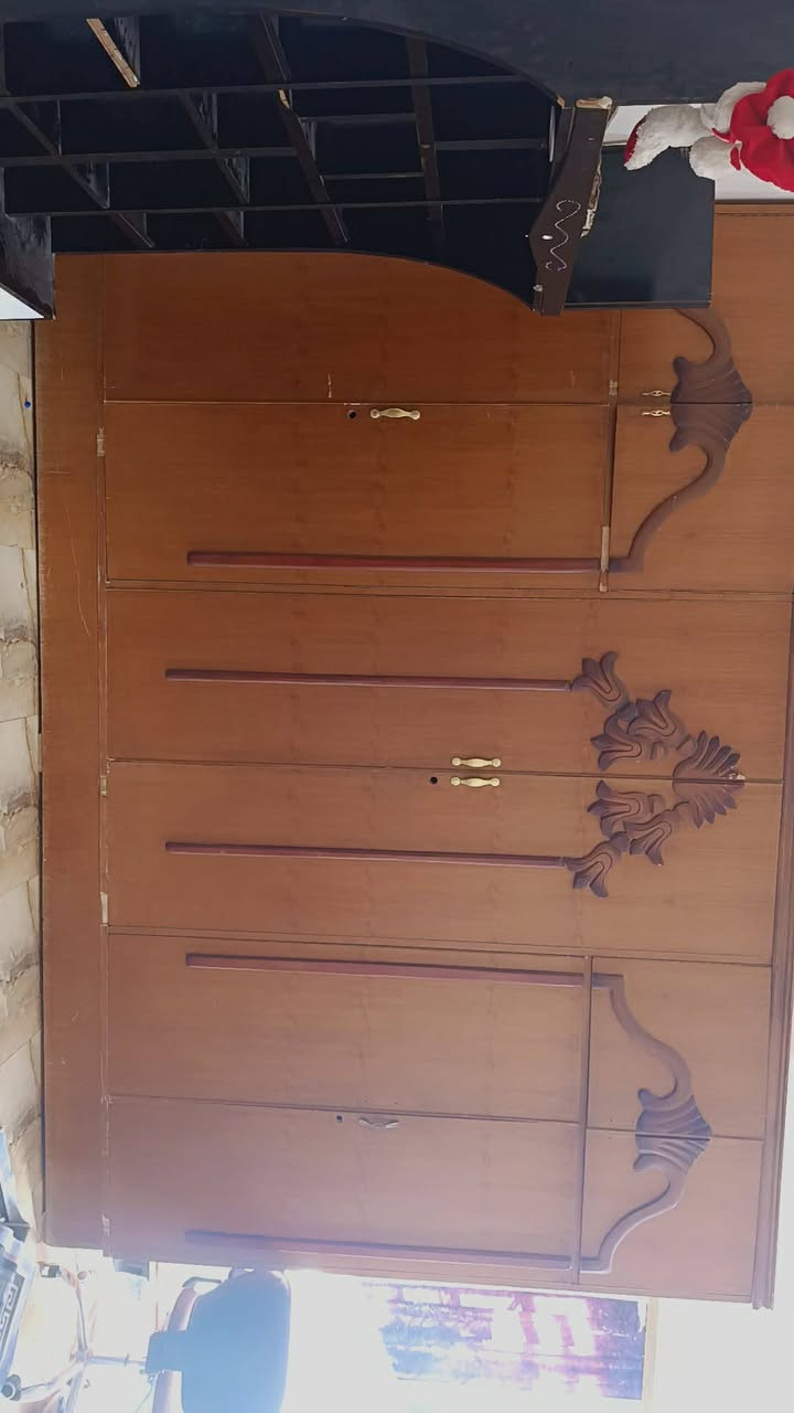 السلام عليكم اخوان غراض للبيع مكاني خالدية حي الشهداء للستفسار ***********
