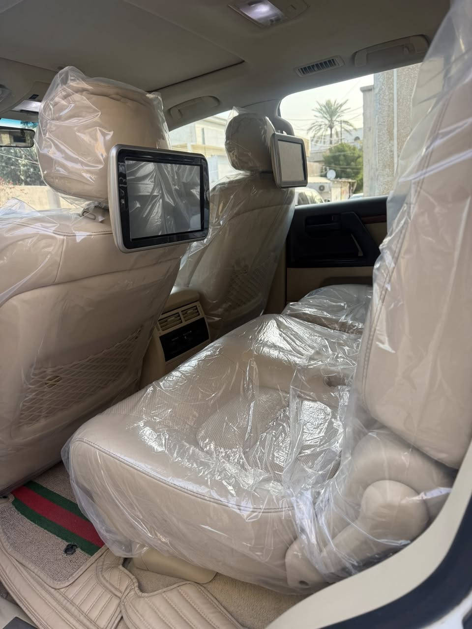 السلام عليكم
تيوتا لاندكروز وايت ادشن كفاله عامه 
رقم بغداد بسمي
عداد المشي 141 الف 
مواصفات اصليه سلايت جلد كشن ثلاث دكم كشنين كهرباء 8 ايرباك مري شفط تشغيل عن بعد اشاير لكزز حساس امامي خلفي 
كامره ثلاث شاشات ابلاديه دبل ماوس 
محرك 6 سلندر تخم تاير جديد تراي مال زيرو بدون شريط 
السعر 478 للاستفسار ***********
