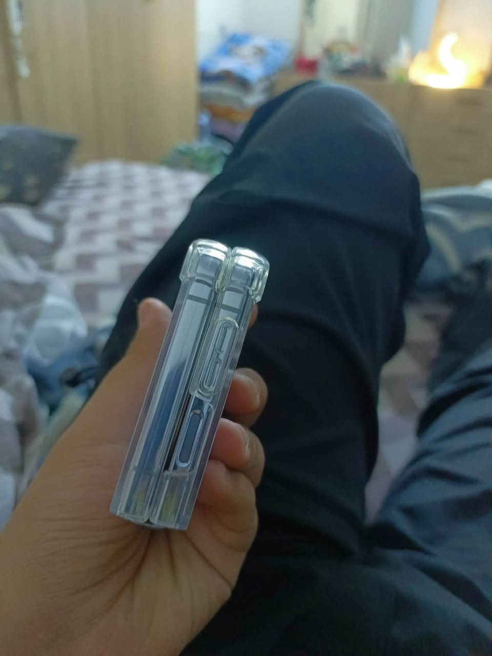 السلام عليكم 🌹

للبيع Samsung Z Flip 4 📱✨
ذاكرة 128GB
نسخة الشرق الأوسط 🇮🇶
مو بالة ❌
اللون أزرق 💙
نظافة 1000000 ما شاء الله 🔥

📍المكان: بغداد - الزعفرانية
💰السعر: 400 وبيه مجال للجادين

للتواصل:
📞 ***********
