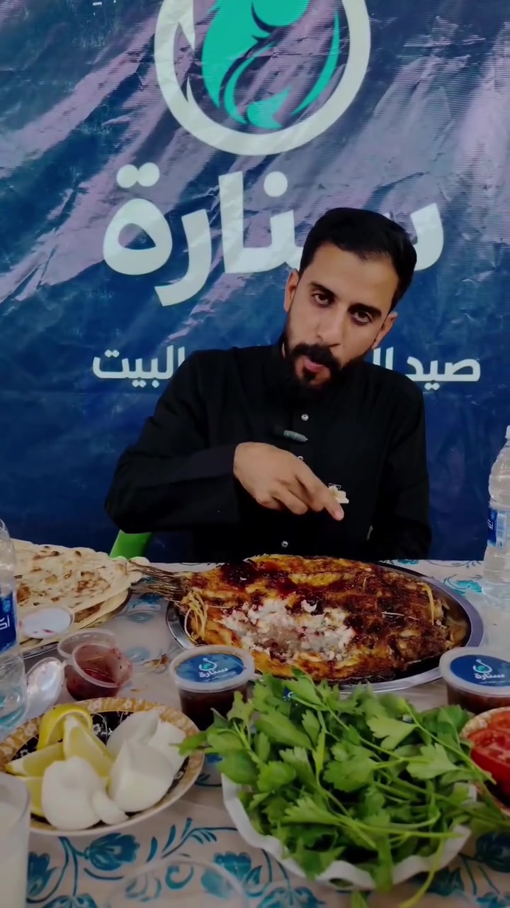 تابع الفيديو للأخير المصور ما تحمل المنظر  😂


**إذا كنت صاحب هذا الإعلان وتريد حذفه لأي سبب، رجاءا أرسل رسالة إلى الدعم الفني**