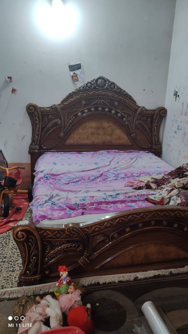 غرفة نوم للبيع السعر ٢٥٠،٠٠٠ مع الدوشك المكان نجف حي العسكري كبل ***********
