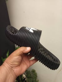 سلبير • أديداس • مقاس ٤٣٫٥