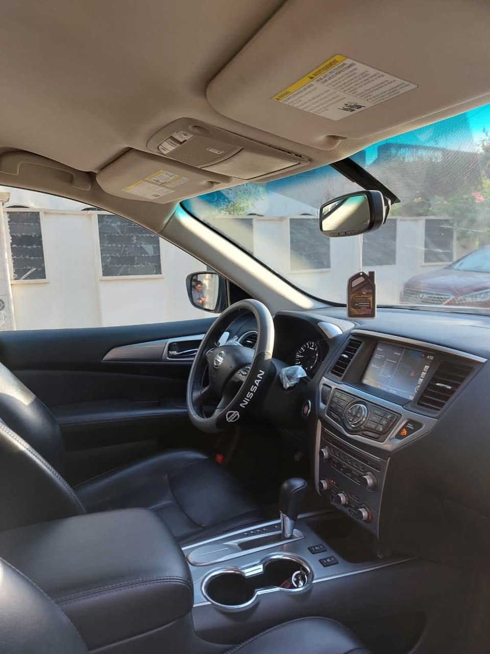 السلام عليكم. نيسان باڤندر 2020

نيسان فول مواصفات بدون فتح حادثه بنيد وجاملغ 

بيه محرك كايم وابيعلك كوم حديد وماشيه ٨٤ الف

السعر ١٢٥ وبيه مجال

***********
