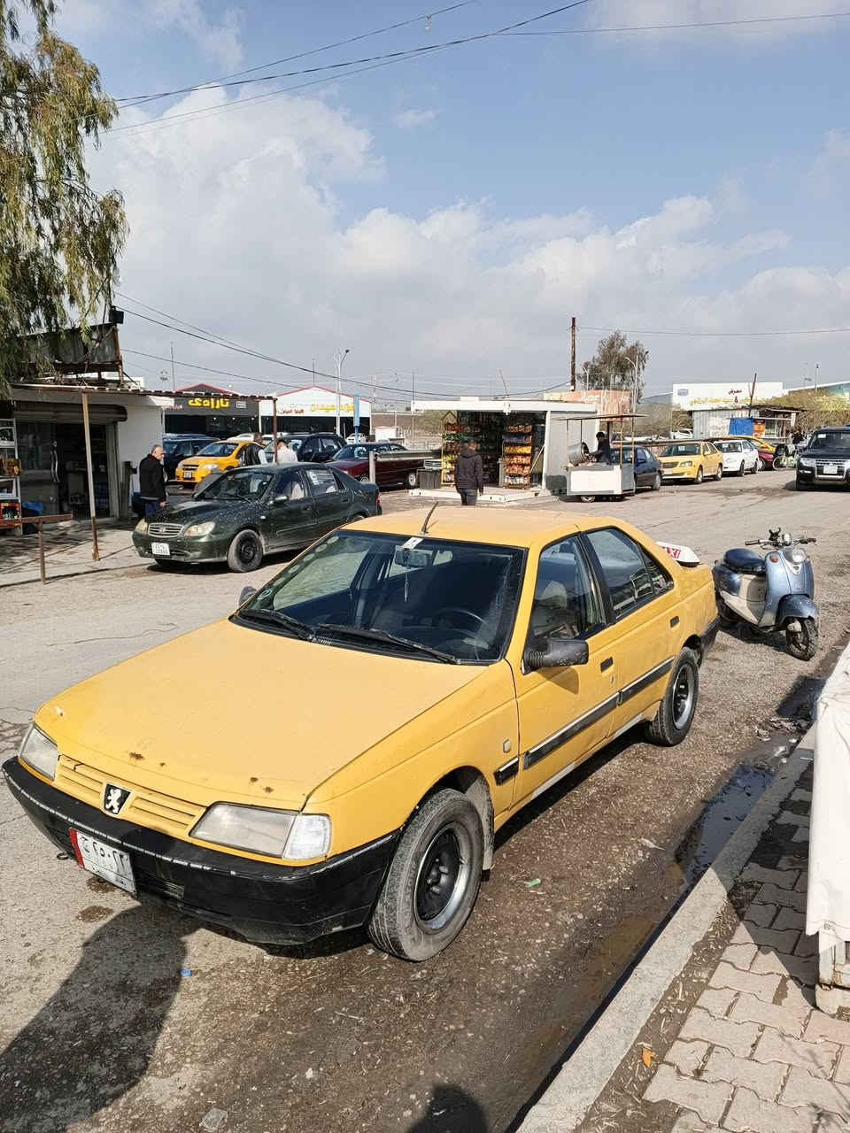 سلام عليكم سياره للبيع بيجو روى سنويه مشروع وطني شرط تحويل أو وكالة محرك شرط كير شرط  أربع تايرات جديد كهربائية كلها شغال بطاقة بانزين بي نقابه صفر موديل 2009 سعر 27 بي مجال ***********
