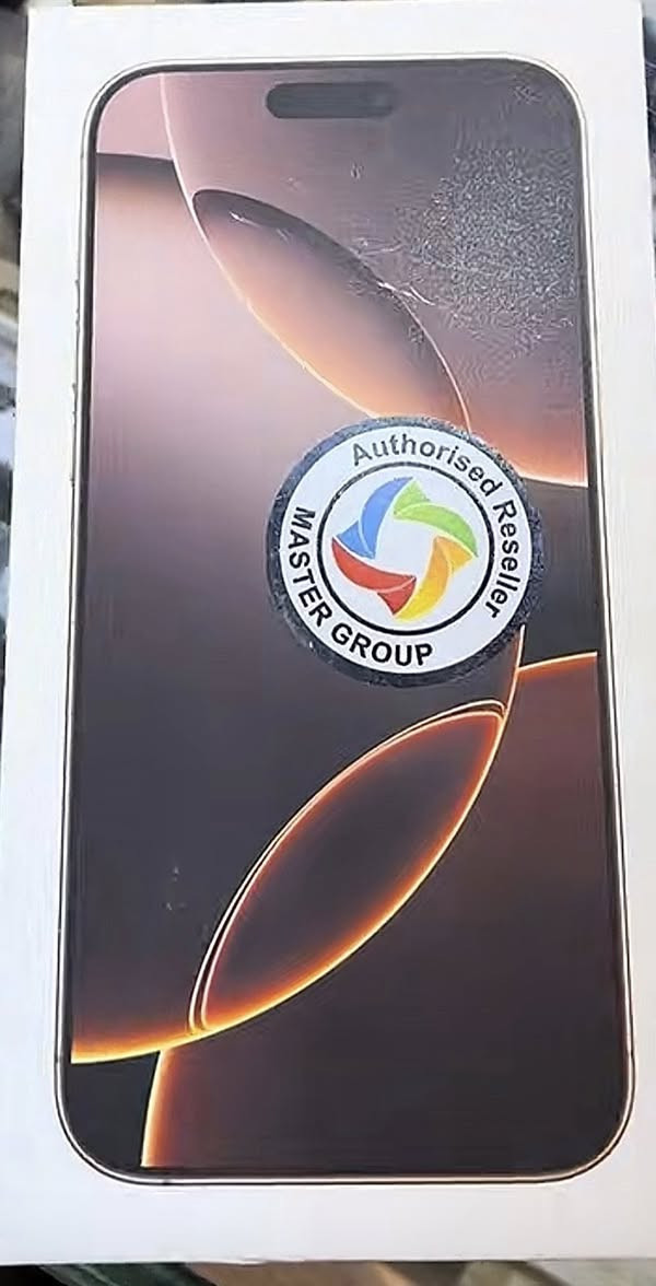 يا الله سلام عليكم ايفون 16 برو ماكس بطاريه 98 عدد دورات الشحن 251   جهاز ماستر  مكفول  افحص وين ما يعجبك  السعر تواصل عله ارقم ***********  بي وتساب
