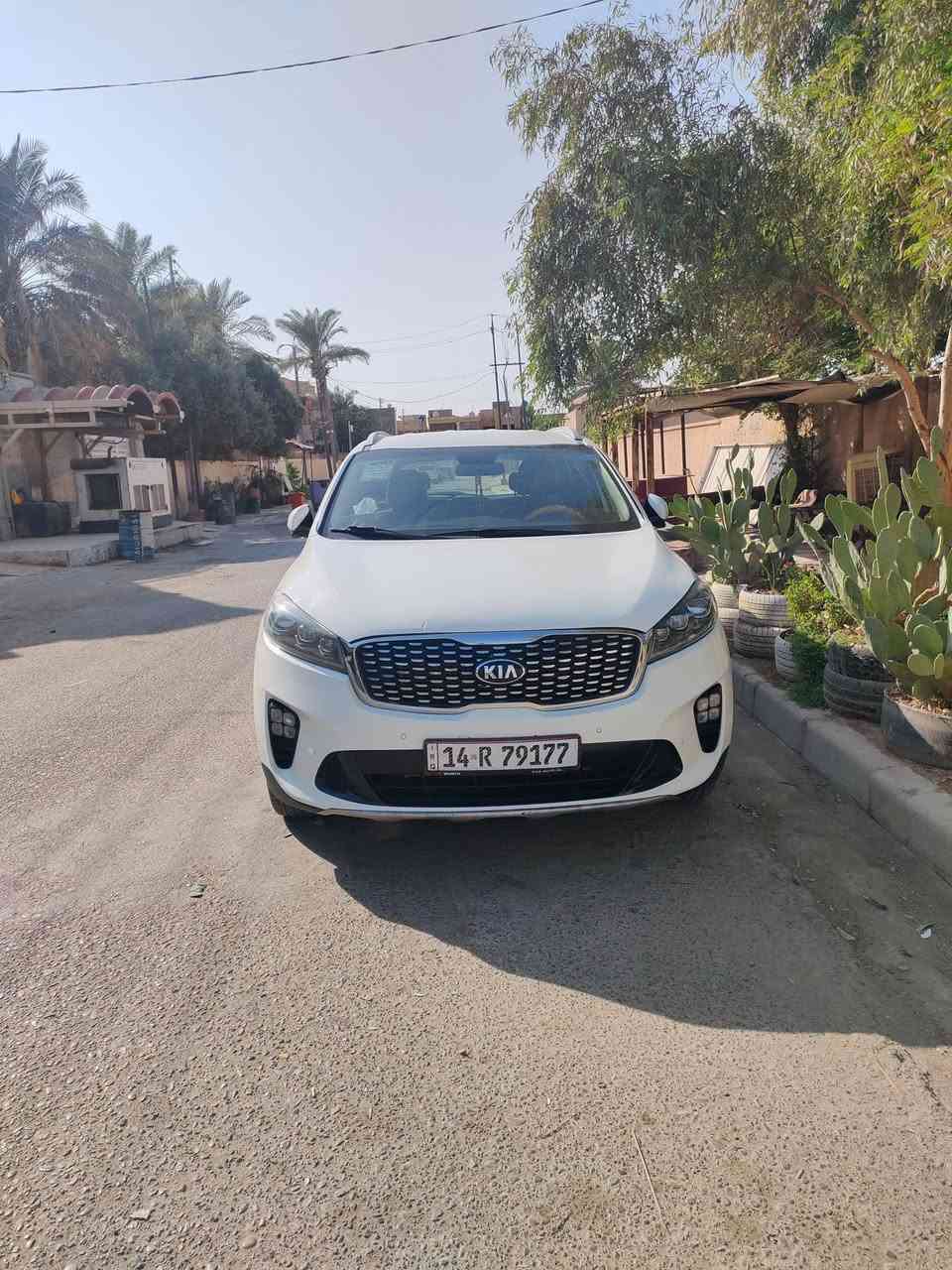 السلام عليكم كيا سورنتو موديل ٢٠١٩ خليجي ماشيه ١٦٠ رقم بصره بسمنه مشروع وطني رقم نكليزي لسياره جاهزه كير محرك كفاله تخم تاير حداديه تبريد  سبعه راكب محرك6 سلندر جاهزه على اخر حبايه واحلى من لصور بيها جاملغ  لامامي ولباب طخه ستوته   بارد قليل  سعرها ٢٣٨ وبيها مجال للشراي مكاني العماره حي القاهره  للاستفسار على هاذ لرقم بي واتساب ***********
