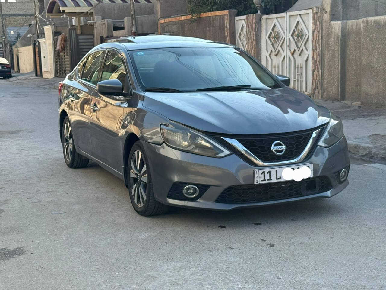 السلام عليكم بيع اومراوس 
نيسان سنترا 2019 فول مواصفات SV حادث امريكا جاملغ وبنيد وبيه شويه بلداخل و بيه ٣قطع صبغ بدون دواخل كير ومحرك مكفولات صدر امامي وخلفي نضيف تخم تاير جديد كهربائيات كله شغاله سياره مابيه نقص مواصفات فول فتحه سقف تحكم ستيرن تدفئه تبريد كشنات بصمه ابواب +تشغيل +جنطه كامره خلفيه حساسات بعد بين مواصفات السياره معروضه ب ( 93$ ) وبيه مجال بسيط مكاني بغداد الكرخ للاستفسار *********** بغداد, العراق
