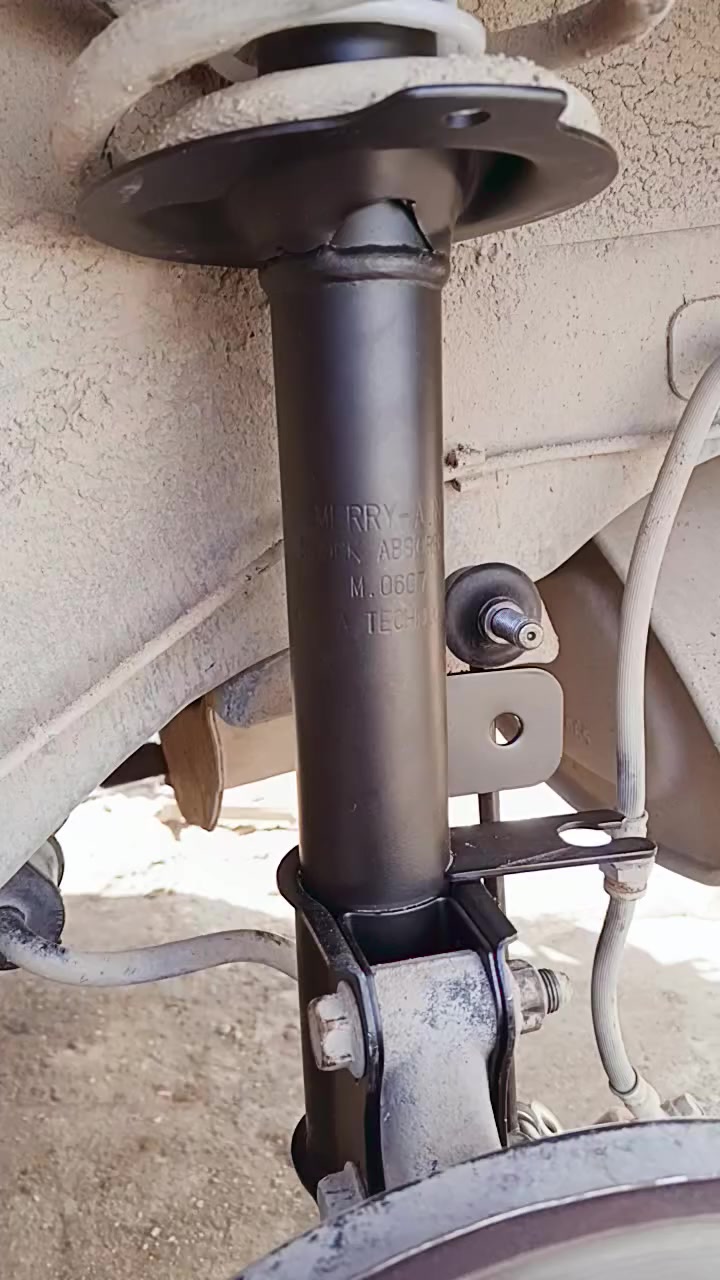 تحيه طيبه لاخوانا اهل التكسيات بسم الله الرحمن الرحيم محل يونس الحداد فتح طخم كافه  أنواع السيارات الحديثه والقديمه 
عرض لهل التكسيات كافه فتح طخم امامي كامل 25الف دينار فقط عنوانه الموصل صناعه وادي عكاب سايدين قندلا اول فرع يسارا ونسل الله التوفيق ***********
