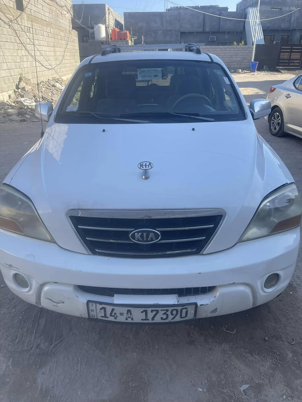 سلام عليكم البيع سورنتو مديل 8رقم بصره رقم جديد محرك جديد تخم تاير حداديه جديده بيها رشات بصيطه العنوان البصره لاتصال ولاستفسار ***********السعر 80وبيها مجال
