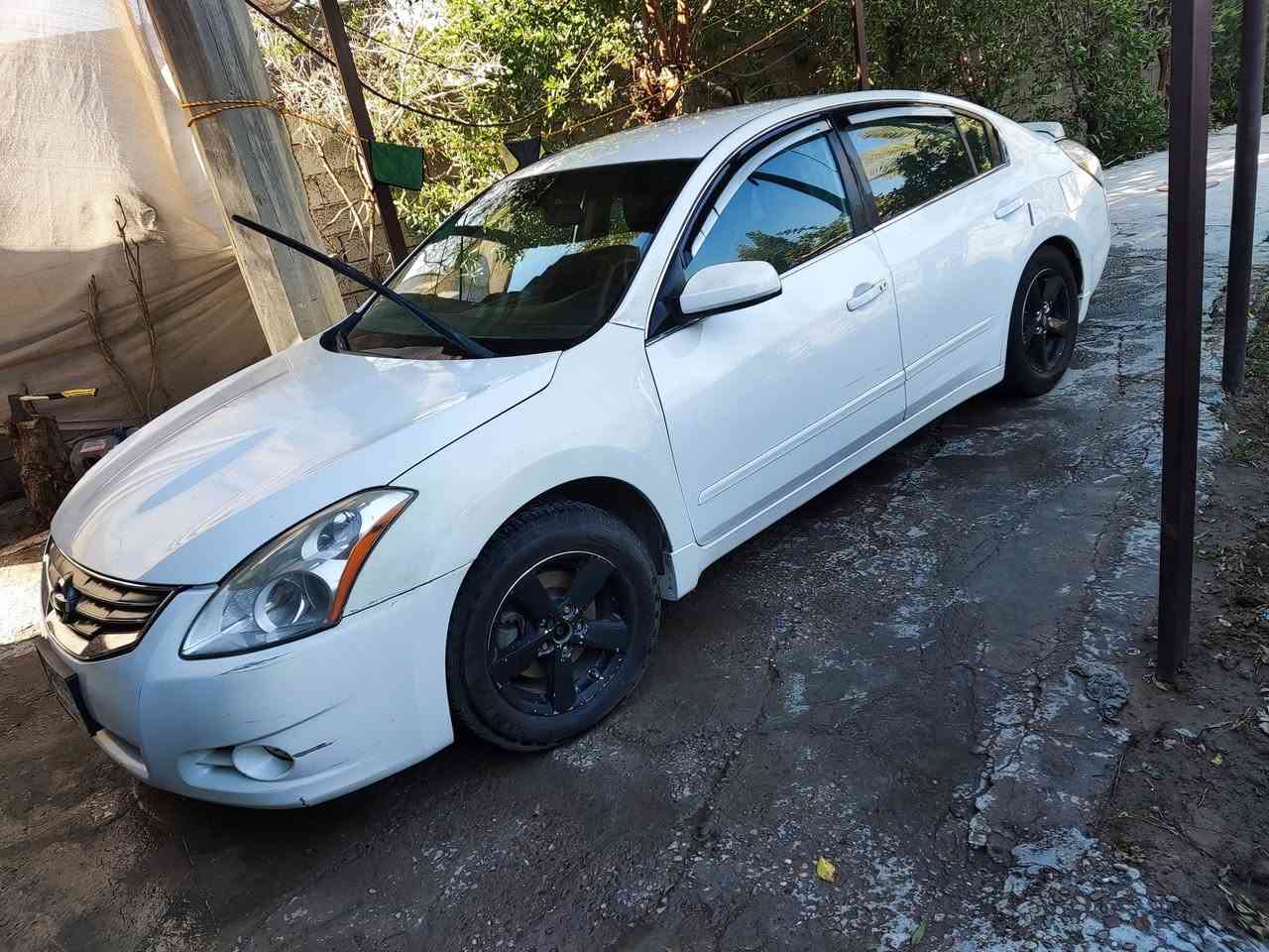 السلام عليكم  التيما 2009 بأسمي رقم بغداد صدر تبريد كهربائيات محرك كير جيده مصبوغه احزام سعر 62 وبي مجال بسيط  مكاني بغداد الدوره  *********** واتساب
