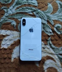 آيفون اكس • ٦٤ • ايكلود مقفول