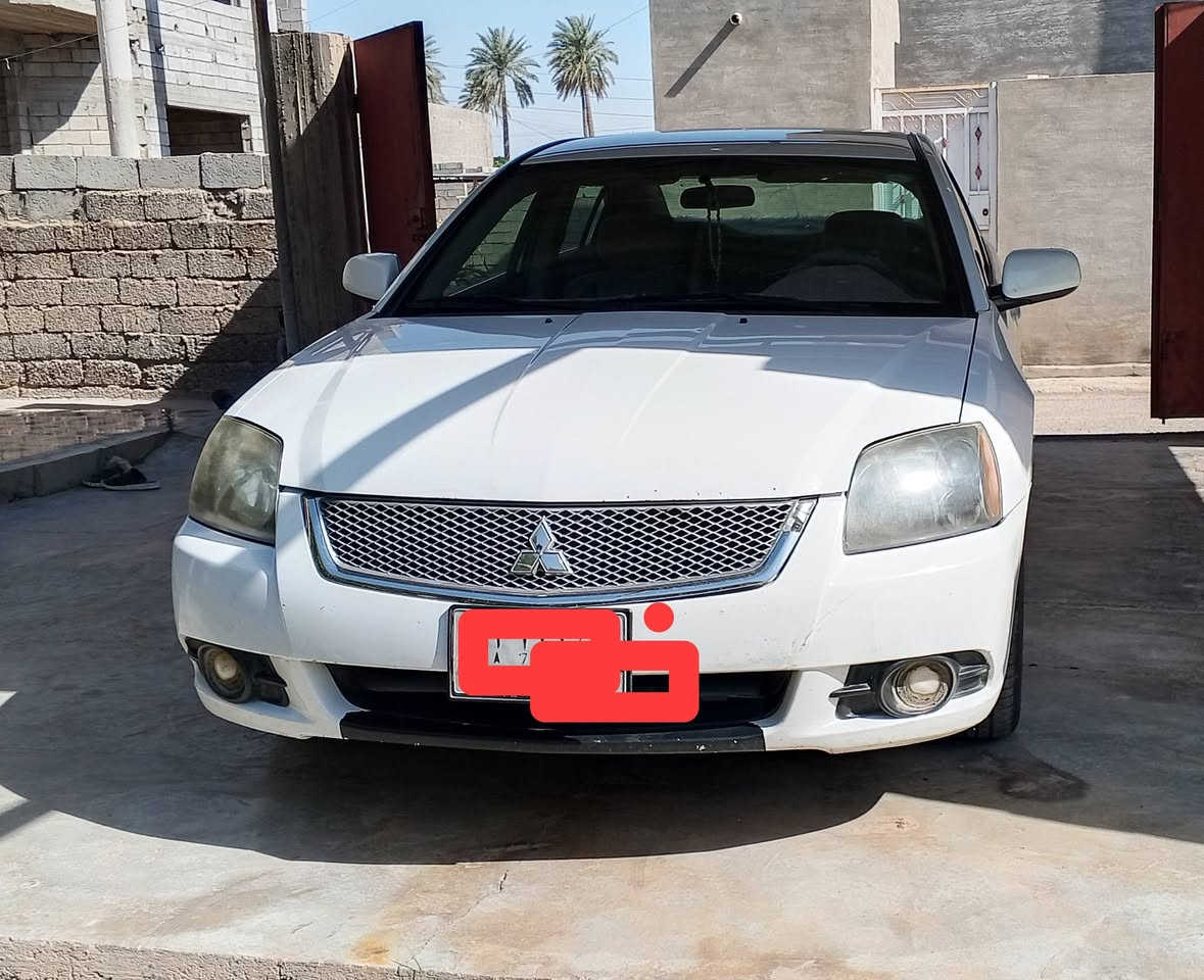 ا
السلام عليكم 

مستوبيشي گلنت موديل 2010

بيه نص باب صبغ الباقي مكفول السعر 115  بيه مجال الرقم  ***********
