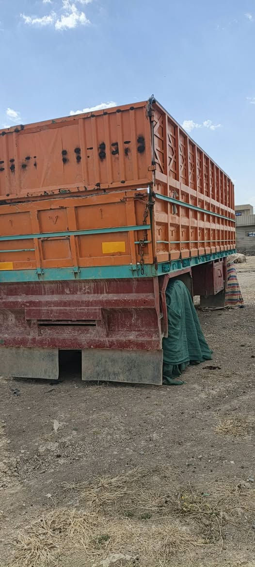 عربانه للبيع نضيفه  ويل أربع و عشرين السعر ع تصال ***********
