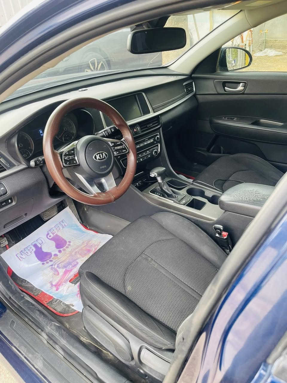 السلام عليكم
كيا اوبتما2020 وارد امريكي
حادثها (جاملغين وبنيد ) 
رقم بغداد انكليزي سنويه ل 2030
•••••••••••••
مواصفاته
•محرك 🅖🅓🅘 2.4 
•رادار جانبي
•حساسات خلفية
•تحديد مسار
•بريك ذاتي عند الاقتراب من سيارة قريبة
•فول تحكم ستيرن
•شاشه كبيرة نظام خرائط
•كار بلي
•شاشة اعطال
•اشاير بالمري
•بلوتوث اوكس
•حساس اطارات
•انظمة قيادة ( ايكو • سبورت • عادي )
•كامرة خلفية دوارة
•مثبت سرعة 
•مانع انزلاق
•تبريد ثلج ❄️
رقم بغداد الجديد
•السعر  120$ ورقة
تخم تاير جديد 
#للستفسار 
مكاني النجف الاشرف 
••••••••••••••• 
***********
