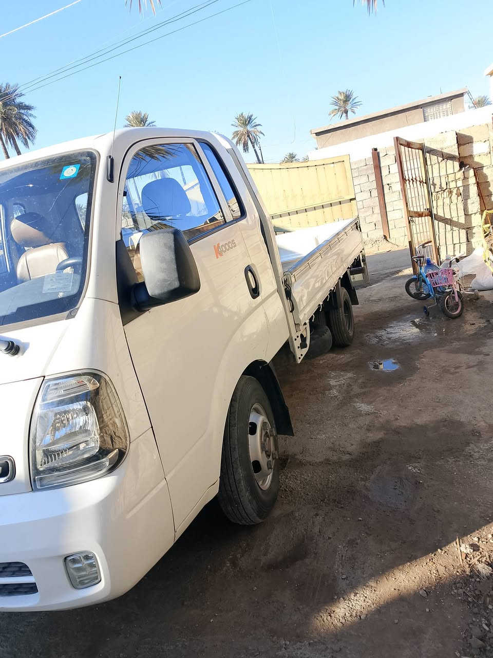 كيا فحل موديل 21 شكل 22 رقم بغداد مكينة كير شاصي رقم شاصي تخم تاير صدر امامي خلفي
السعر 160 بيهه مجال 
***********
