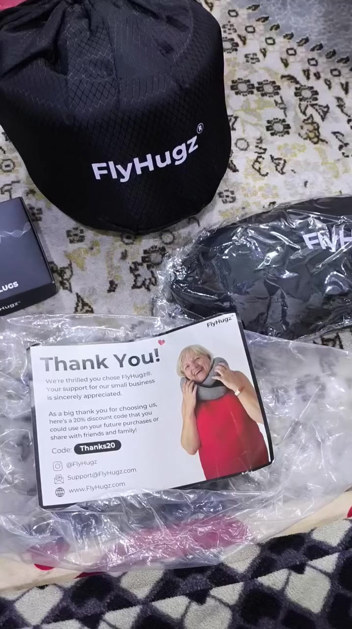 سيت طبي جديد مكون من ثلاث قطع 
سدادات اذان عن الضوضاء والصوت 
قناع عيون للنوم 
وسادة رقبه طبيه 
السعر 15 الف مع التوصيل


**إذا كنت صاحب هذا الإعلان وتريد حذفه لأي سبب، رجاءا أرسل رسالة إلى الدعم الفني**