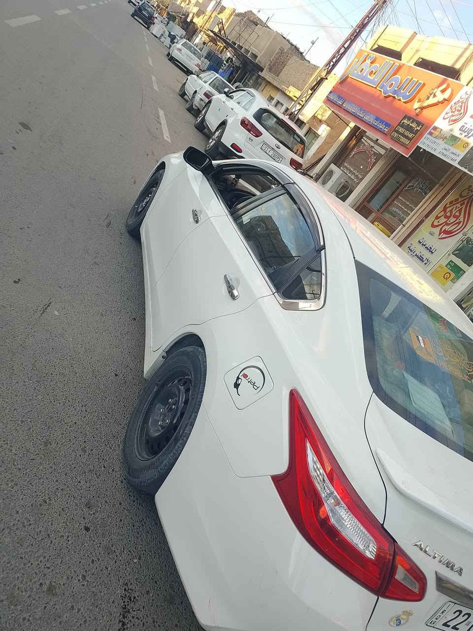 نيسان التيما موديل 16 صور الحادث مرفق السونار مكانها قضاء بلد السعر 115 وبيها مجال قليل كير مع المحرك كفاله مكلف بل النشر هاذا رقم صاحبها ***********
