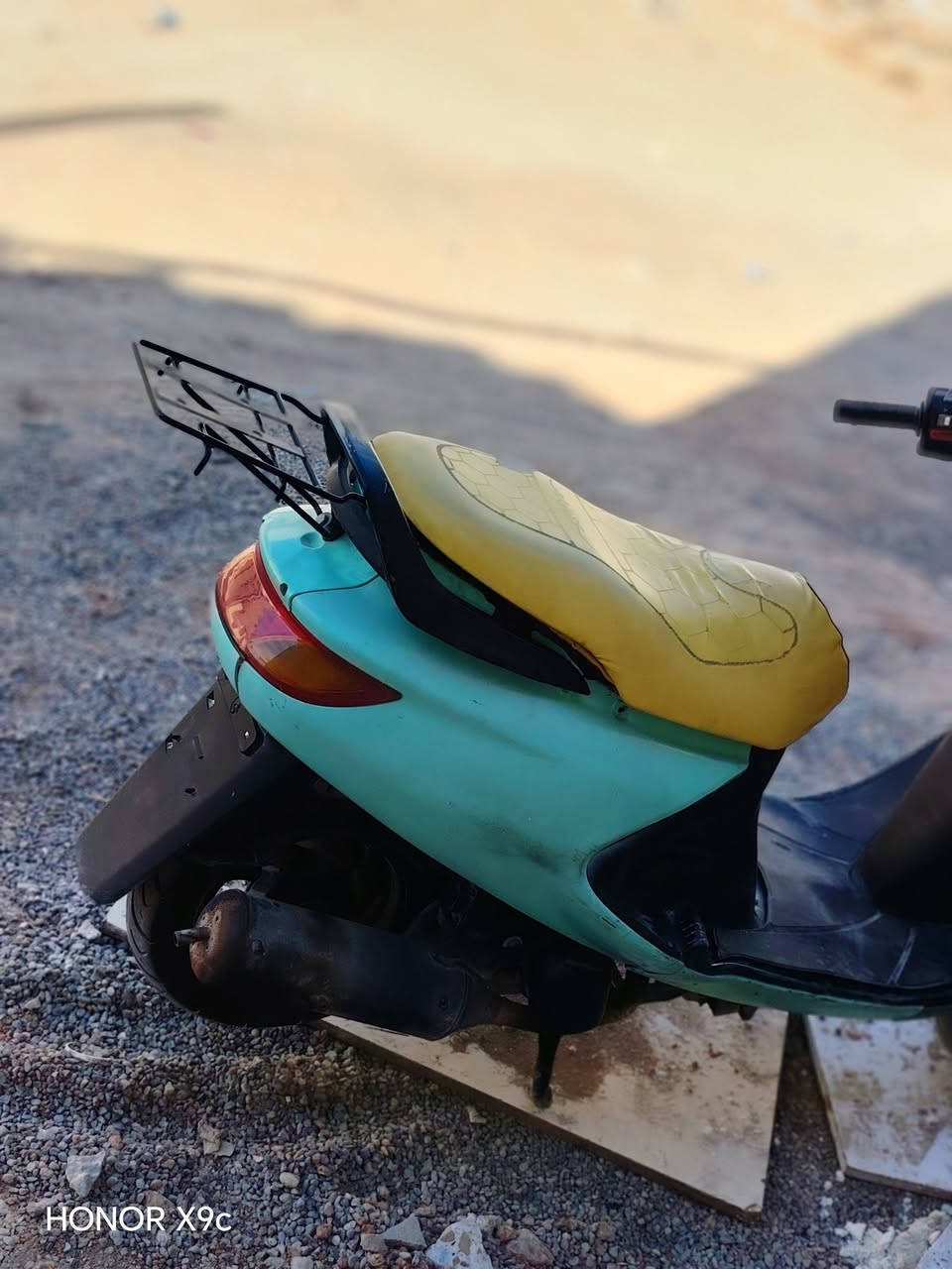 سلام عليكم دراجة فراشة فحل للبيع الدراجة بيهة بخار فقط الدراجة نضيفة مال جناي ماعيزهة شي كاملة سعر 350وبيهة مجال قليل حك الجية مكان نجف بل حولي بشارع 30الاول الاستفسار مراسلة خاص او رقم ***********
