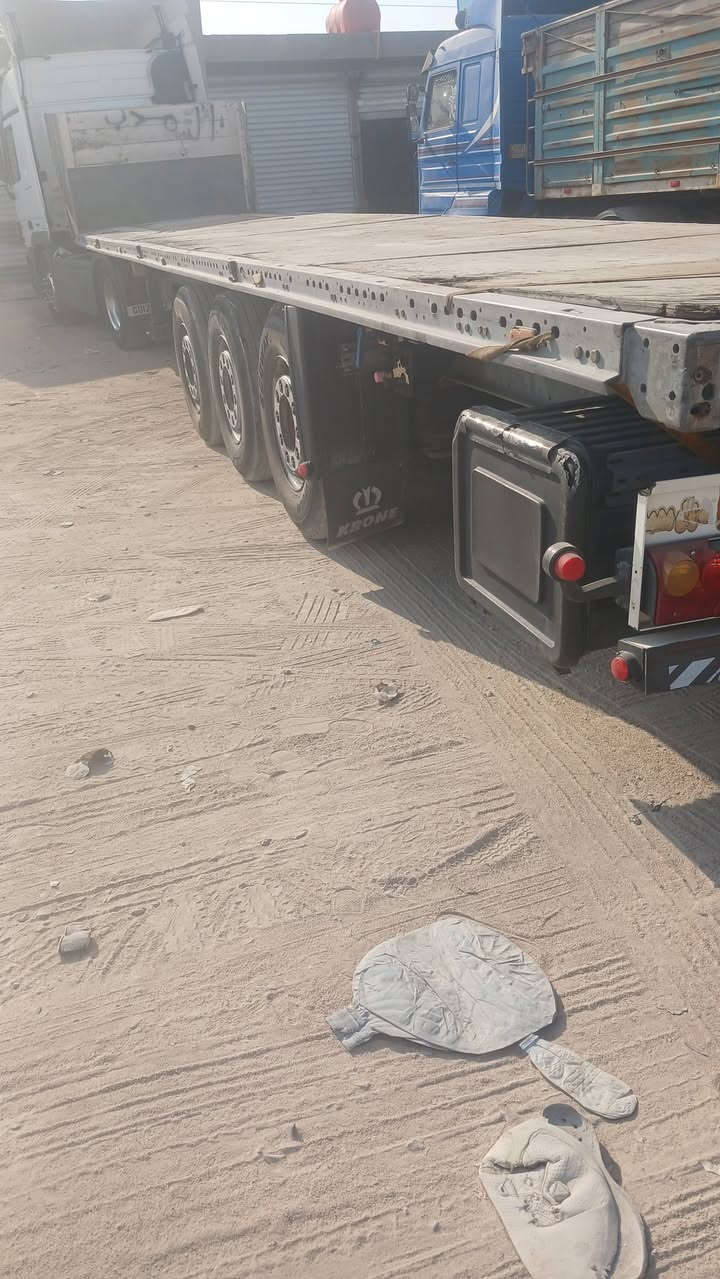 سلام عليكم عربانه شمتز كفاله عامه بريك بيئس شغالات شاصي كفاله السعر 60 ورقه بدون منفيس هاتف ***********
