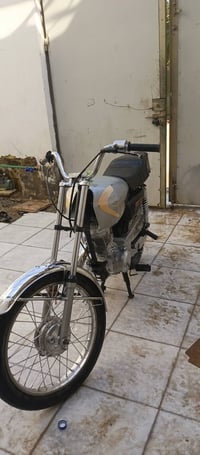 دراجه أربعة كير • نضيفه