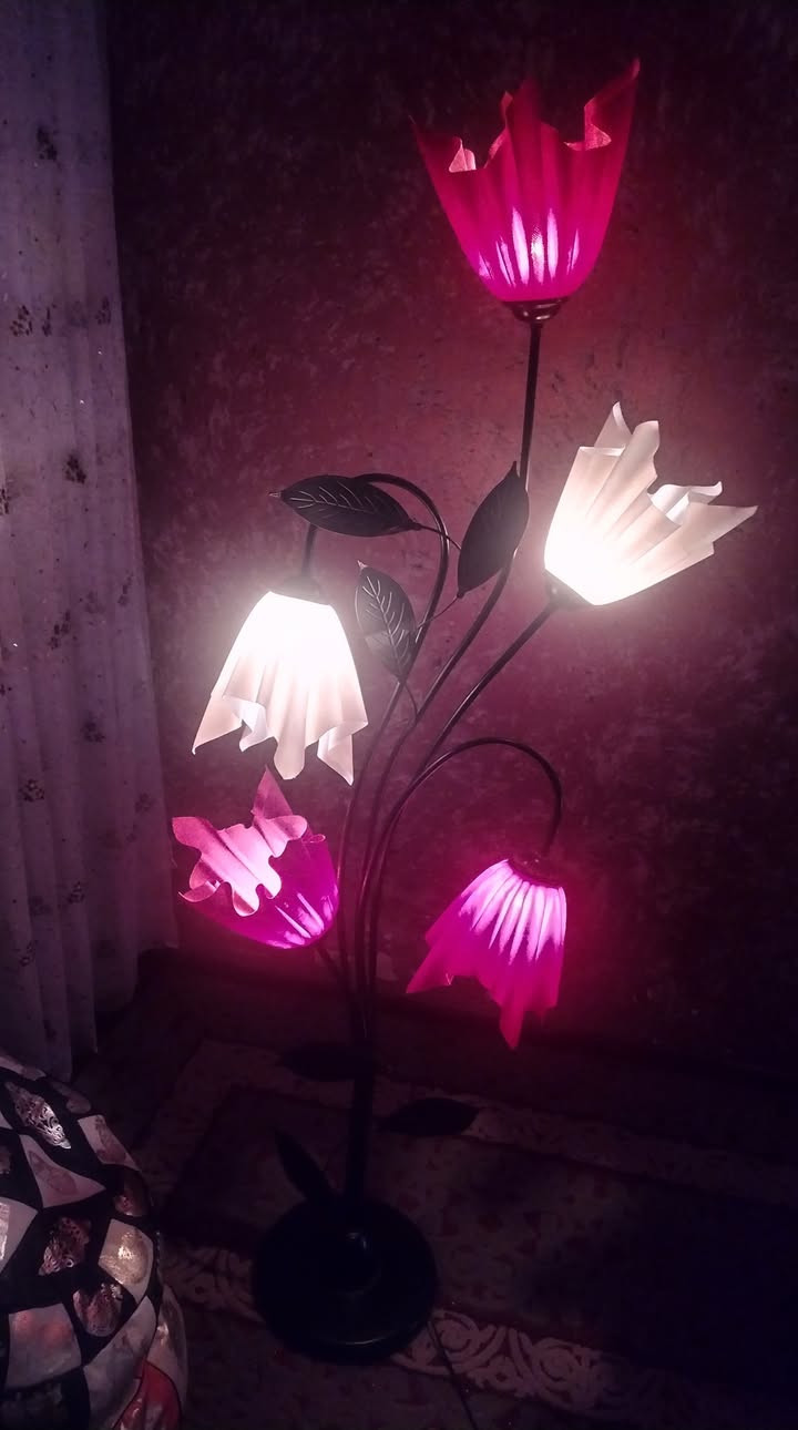 السلام عليكم
للبيع 
تيب لامب عامودي نظيف
السعر ١٥ ألف نهائي
للاتصال *********** مكاني بغداد الغزاليه شارع الكفائات
